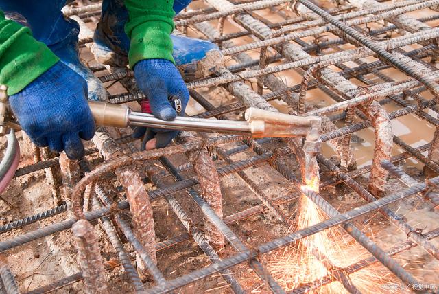 汽车配件安装指南 如何正确安装机械锚栓，确保稳固与安全